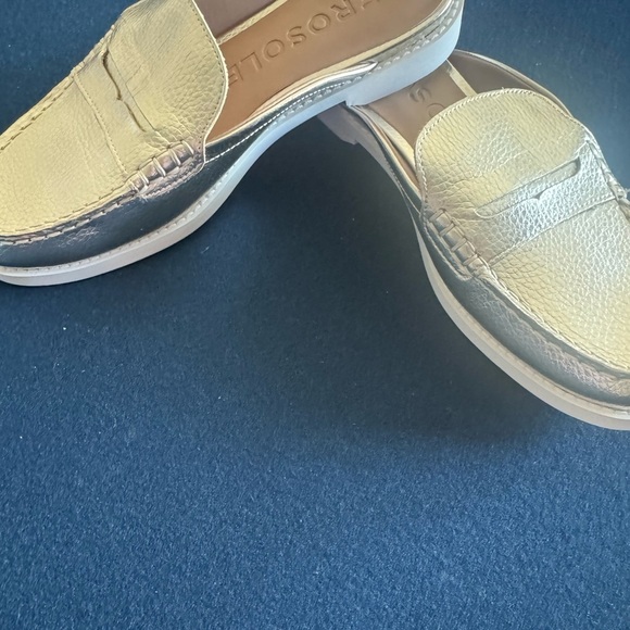 Womens Gold Loafer/boat shoe slides! GET IN ON THE TREND🔥 cute comfy 😎 so cool! - Picture 1 of 9